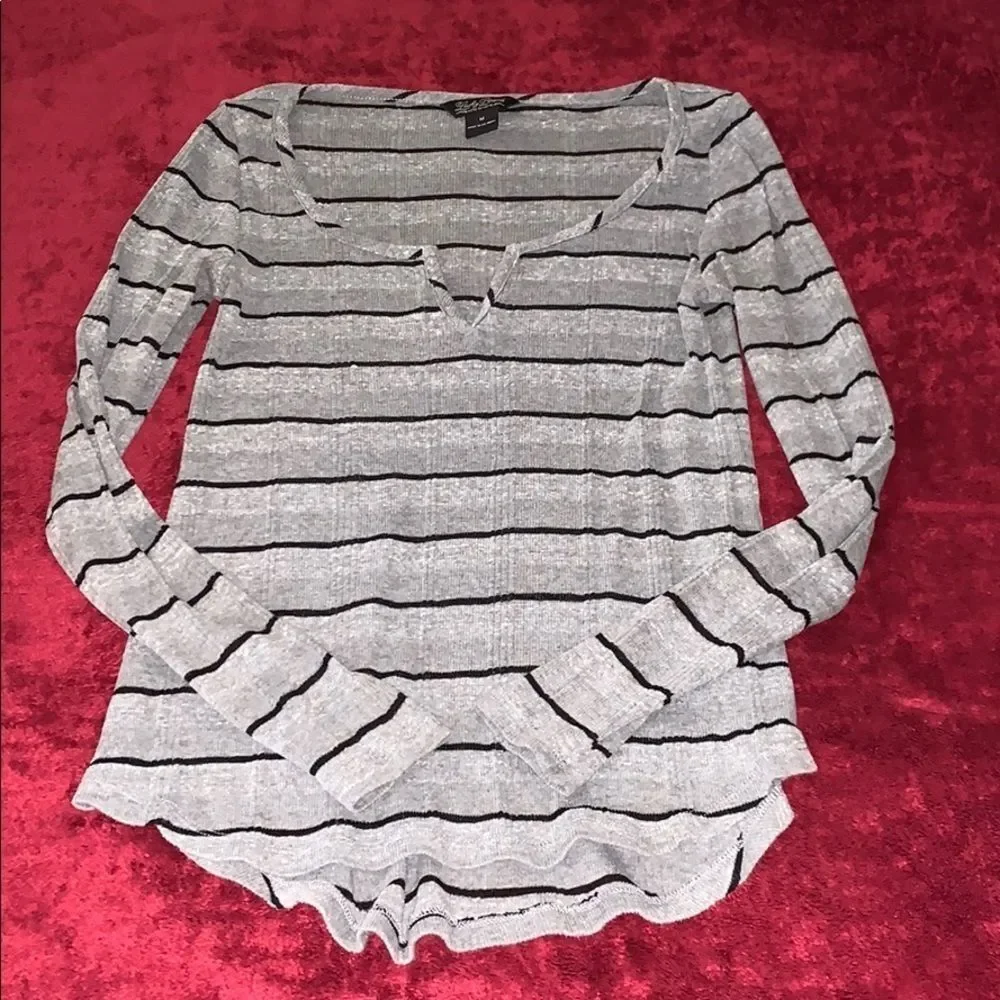 Lucky brand long sleeve tee
